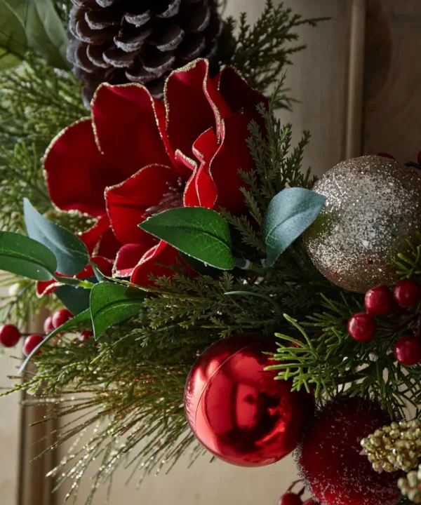Christmas Decorations<Joe Browns Christmas Magnolia Wreath
