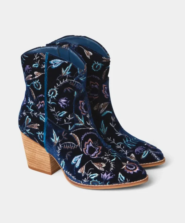 Boots & Shoes<Joe Browns Gigi Embroidered Velvet Boots
