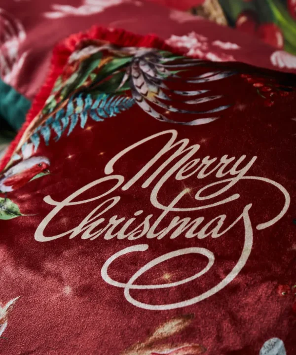 Christmas Decorations<Joe Browns Merry Christmas Wreath Cushion