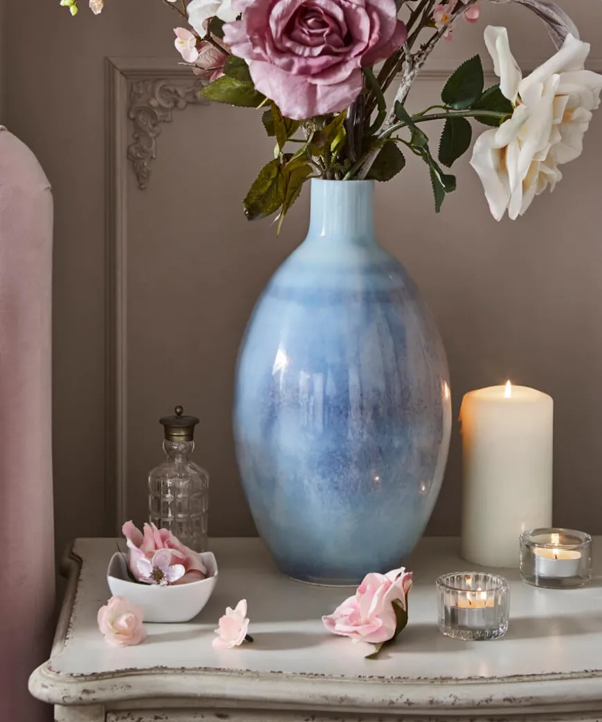 nouveau_blue_hue_vase_0.webp Home Accessories<Joe Browns Nouveau Blue Hue Vase