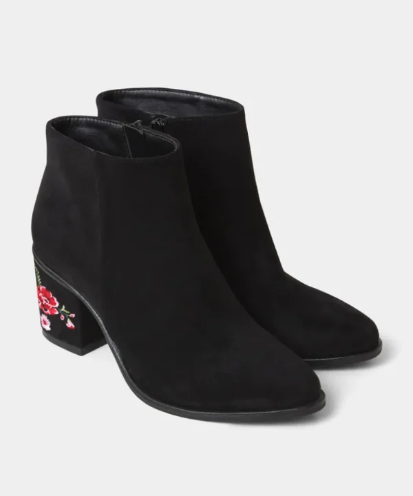 Boots & Shoes<Joe Browns Simply Striking Embroidered Boots